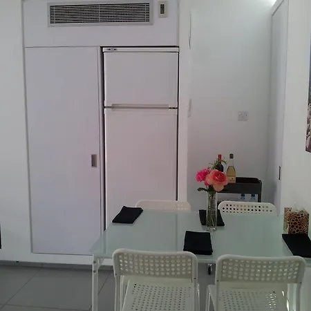 Yialos Holiday Apartments Perivolia
