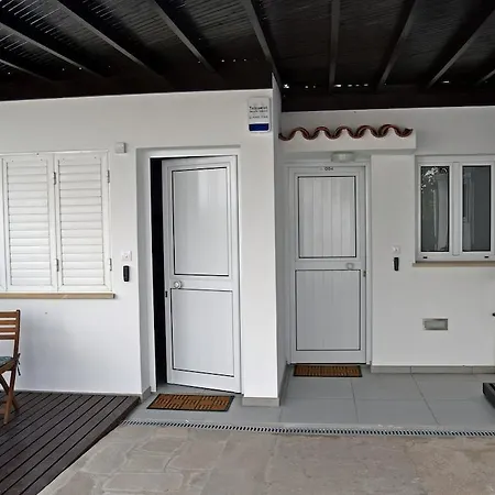 Yialos Holiday Apartments