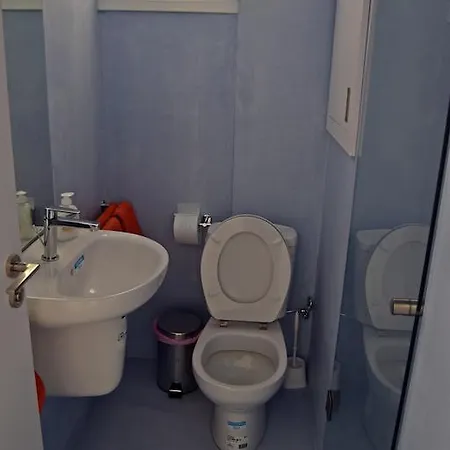 Yialos Holiday Apartments Perivolia