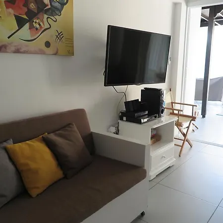 Apartament Yialos *