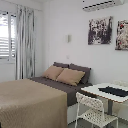 Yialos Holiday Apartments